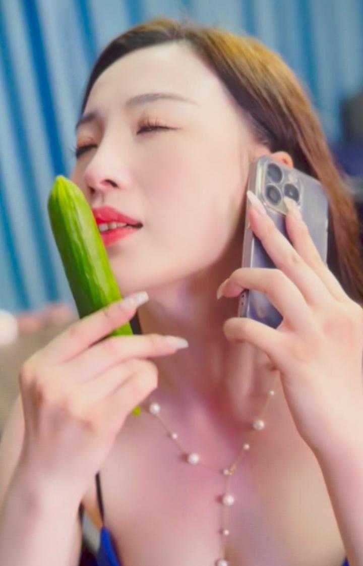 屌丝楚凡白姐&梦境账本&入梦者&神级梦境师&美丽的刑具（完整版） 擦边短剧 - 百度网盘 资源封面图